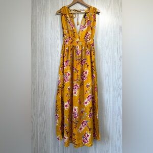 America & Beyond Yellow Gold Floral Plunge Maxi Dress Size Small NWT
